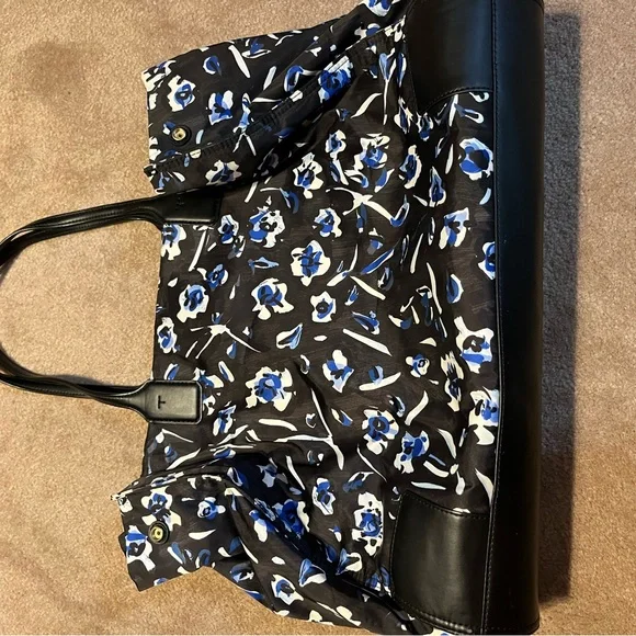 Tory Burch purse - Picture 2 of 3